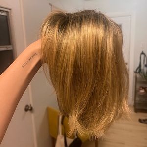 Dirty blonde synthetic wig
